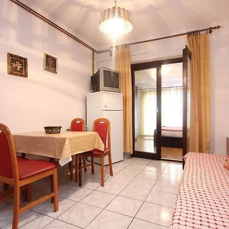 10088b Apartament